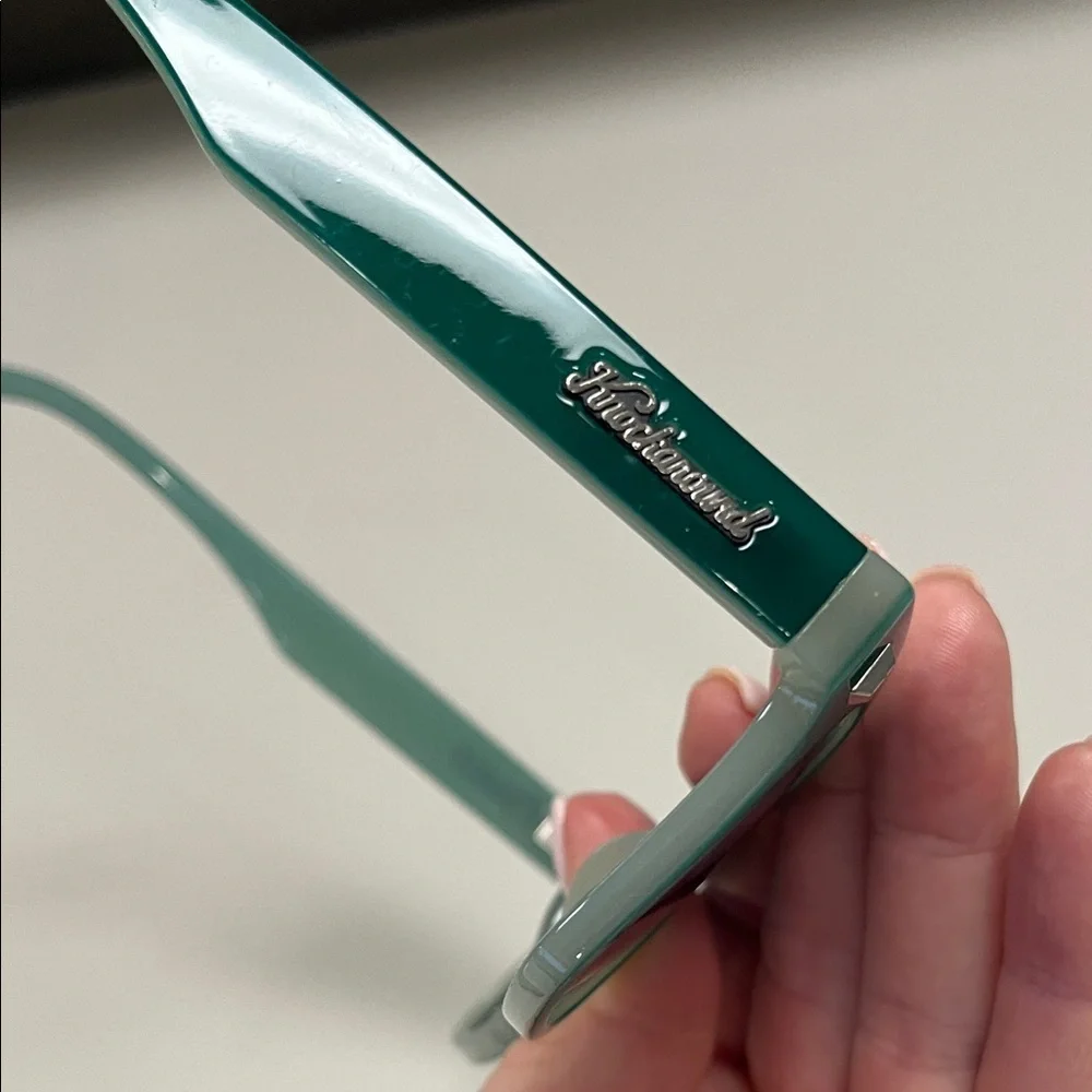 Knockaround stylish green